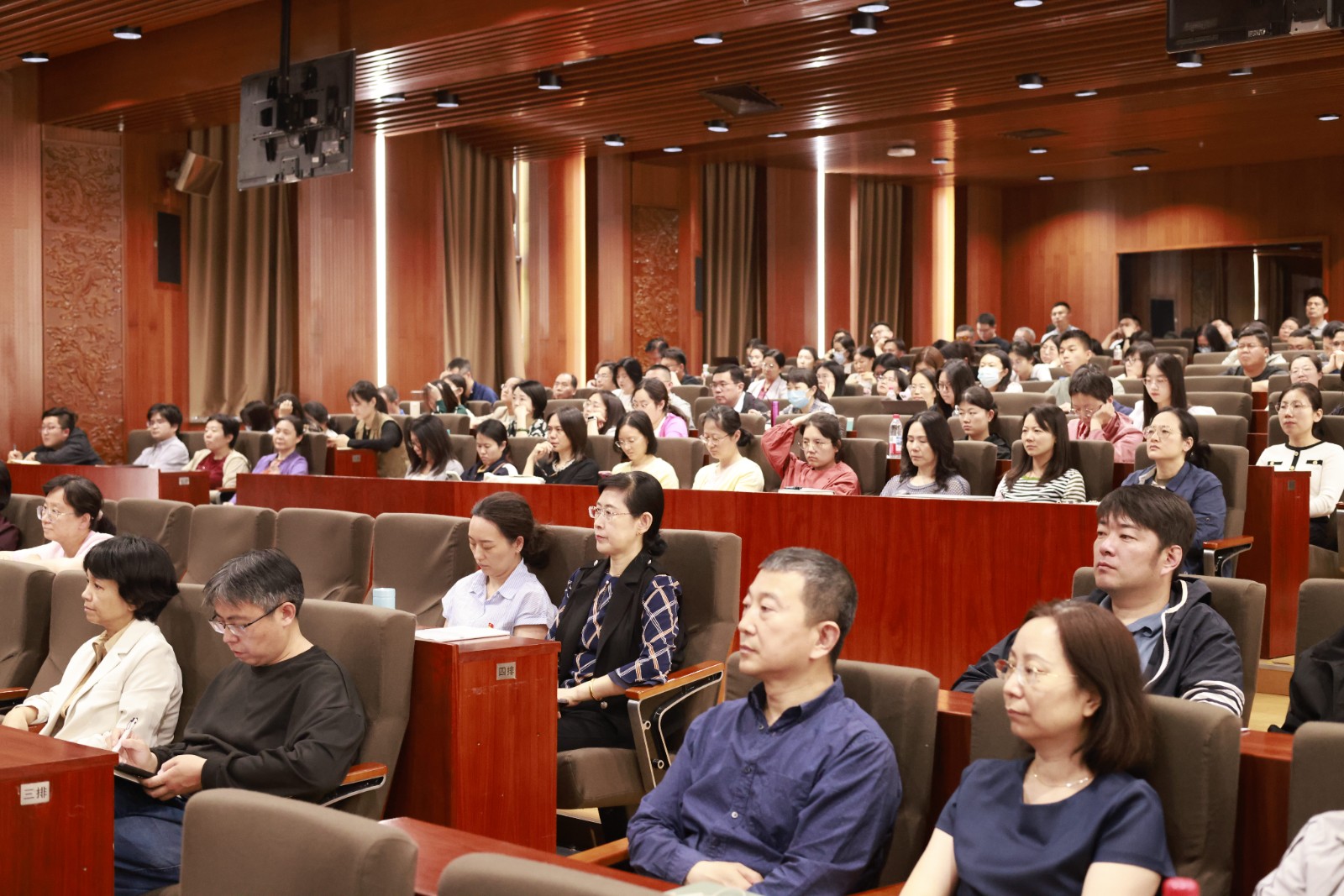 1747731629417025108.jpg 1747731629417025108.jpg