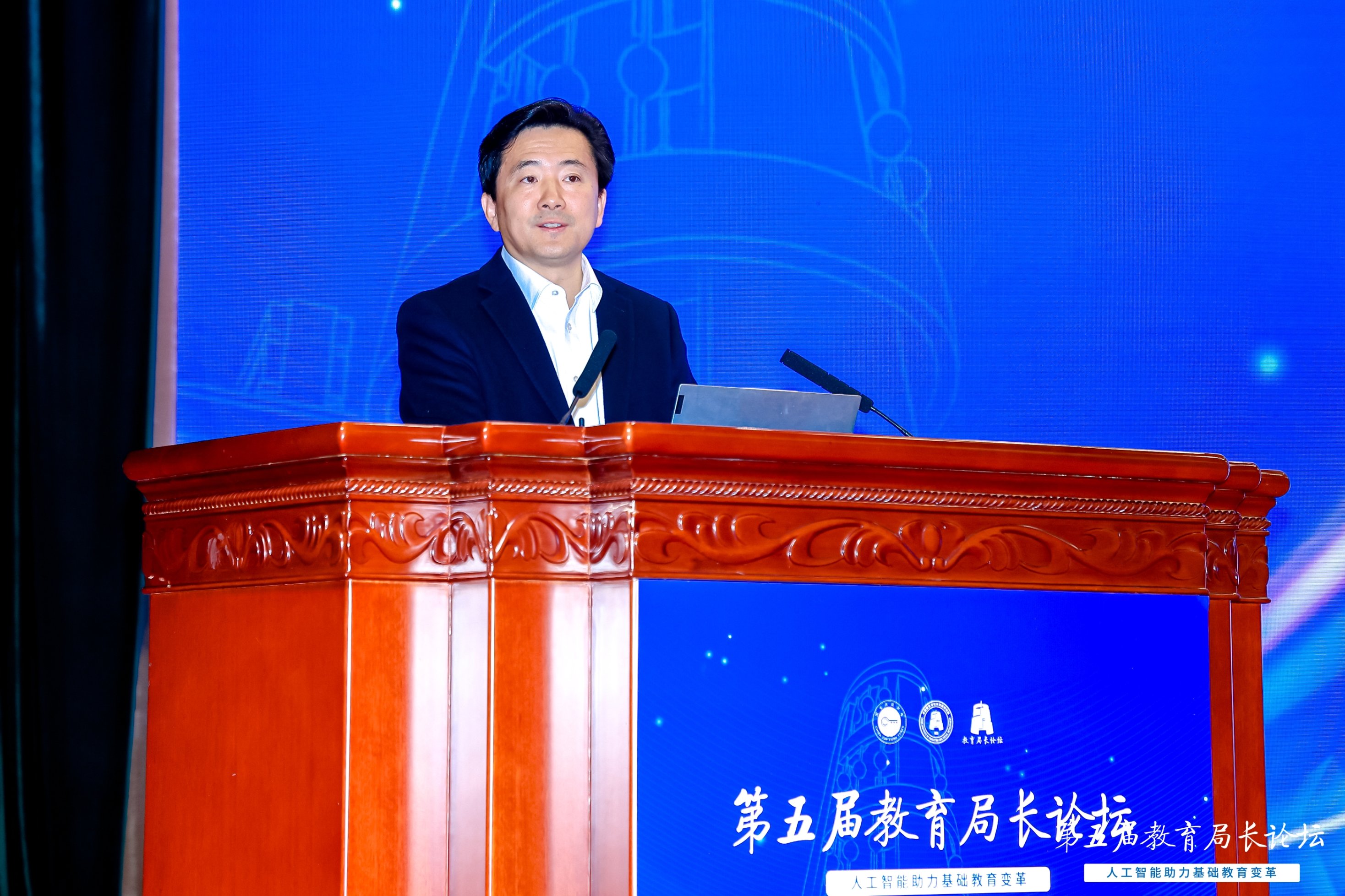 图6 张强致辞.jpg